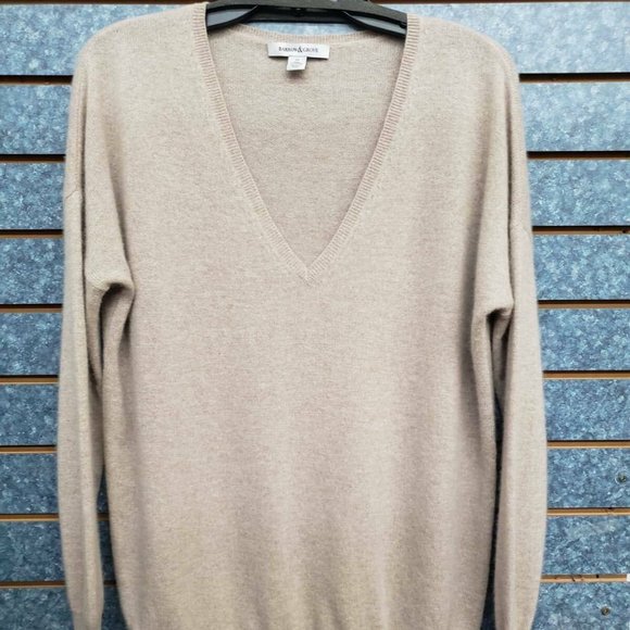 Barrow & Grove V-Neck Beige Sweater Women's Sz M - Picture 1 of 2